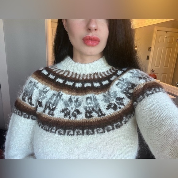 Sweaters - Peru 100% Alpaca Sweater
